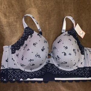Lane Bryant Intimates & Sleepwear - NWOT Lane Bryant Cacique T-shirt bra Navy/White46C Lane Bryant Intimates & Sleepwear - NWOT Lane Bryant Cacique T-shirt bra Navy/White46C